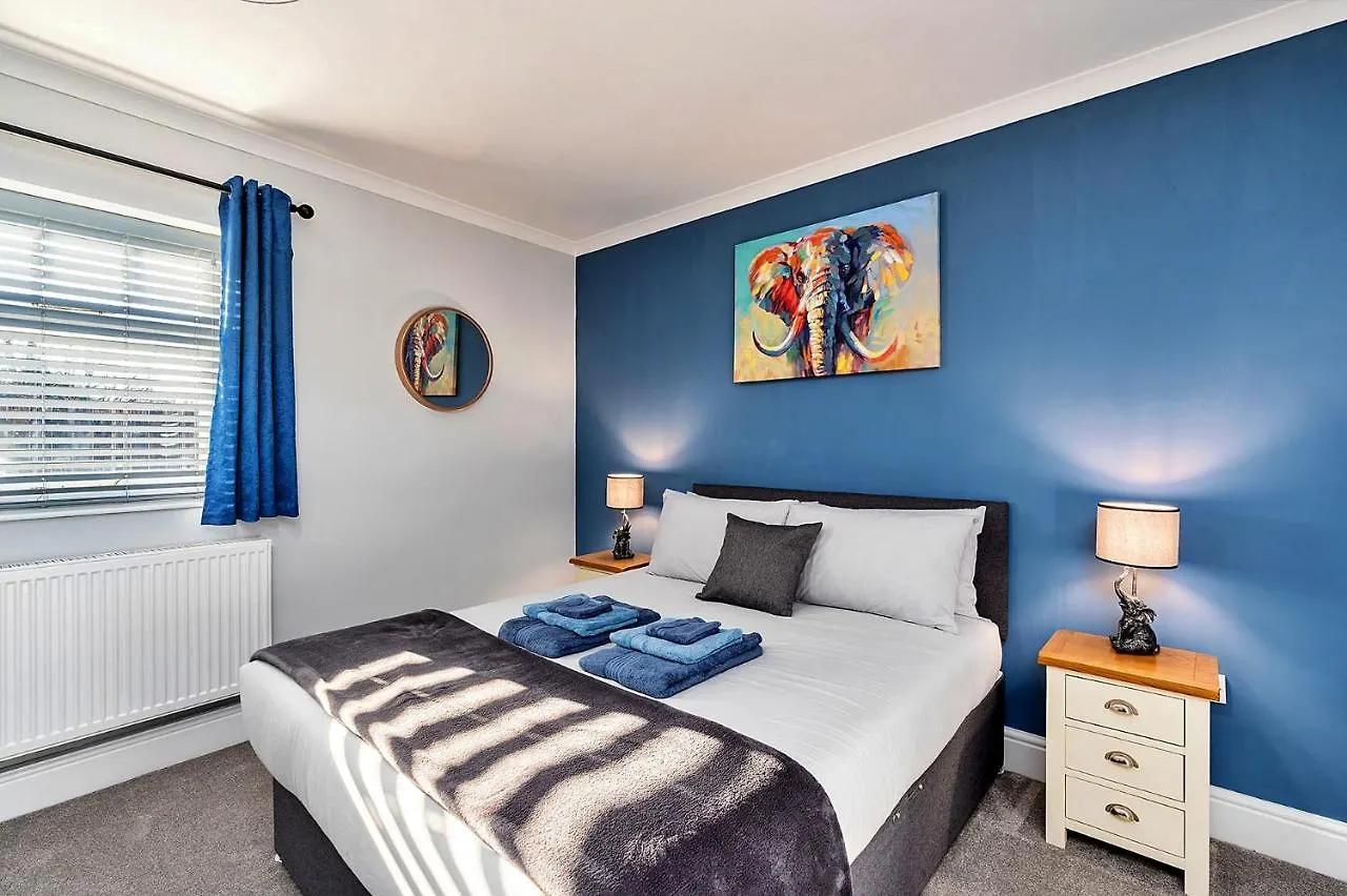 Finest Retreats - South Barn Villa Winestead United Kingdom