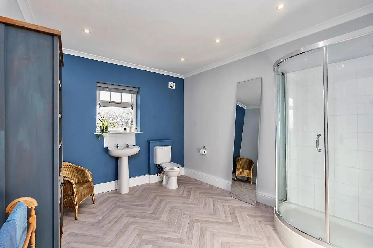 Finest Retreats - South Barn Villa Winestead Holiday home