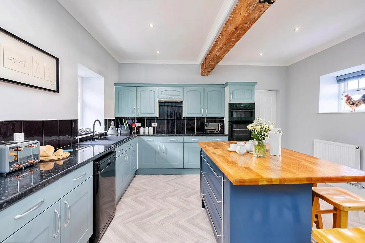 Finest Retreats - South Barn Villa Winestead Holiday home