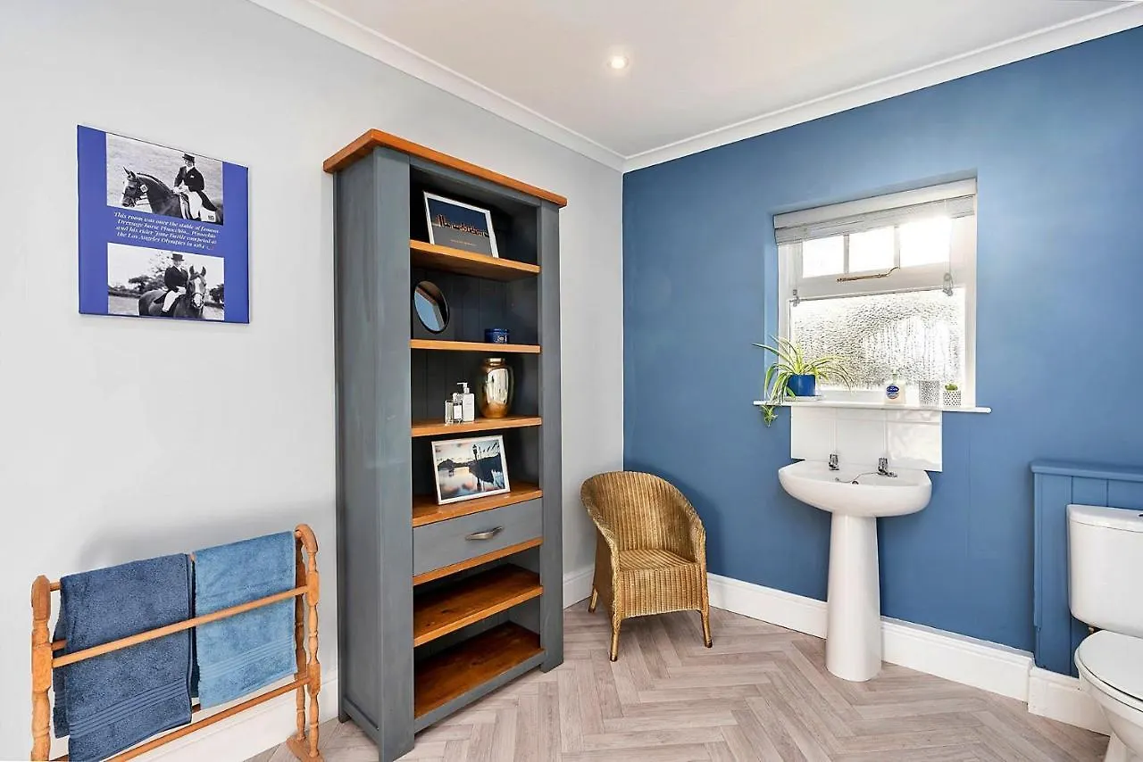 Finest Retreats - South Barn Villa Winestead Holiday home