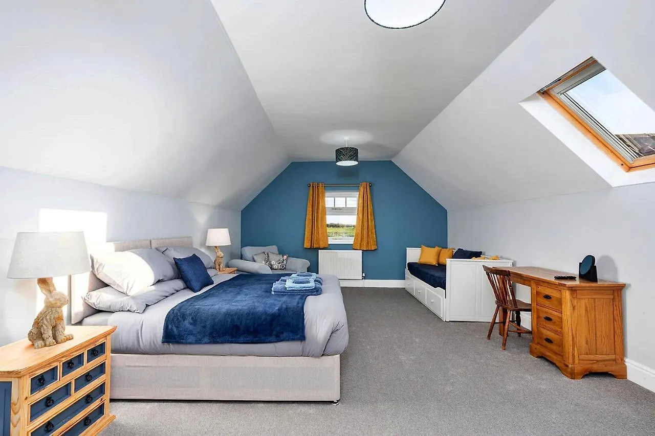 Finest Retreats - South Barn Villa Winestead 0*,