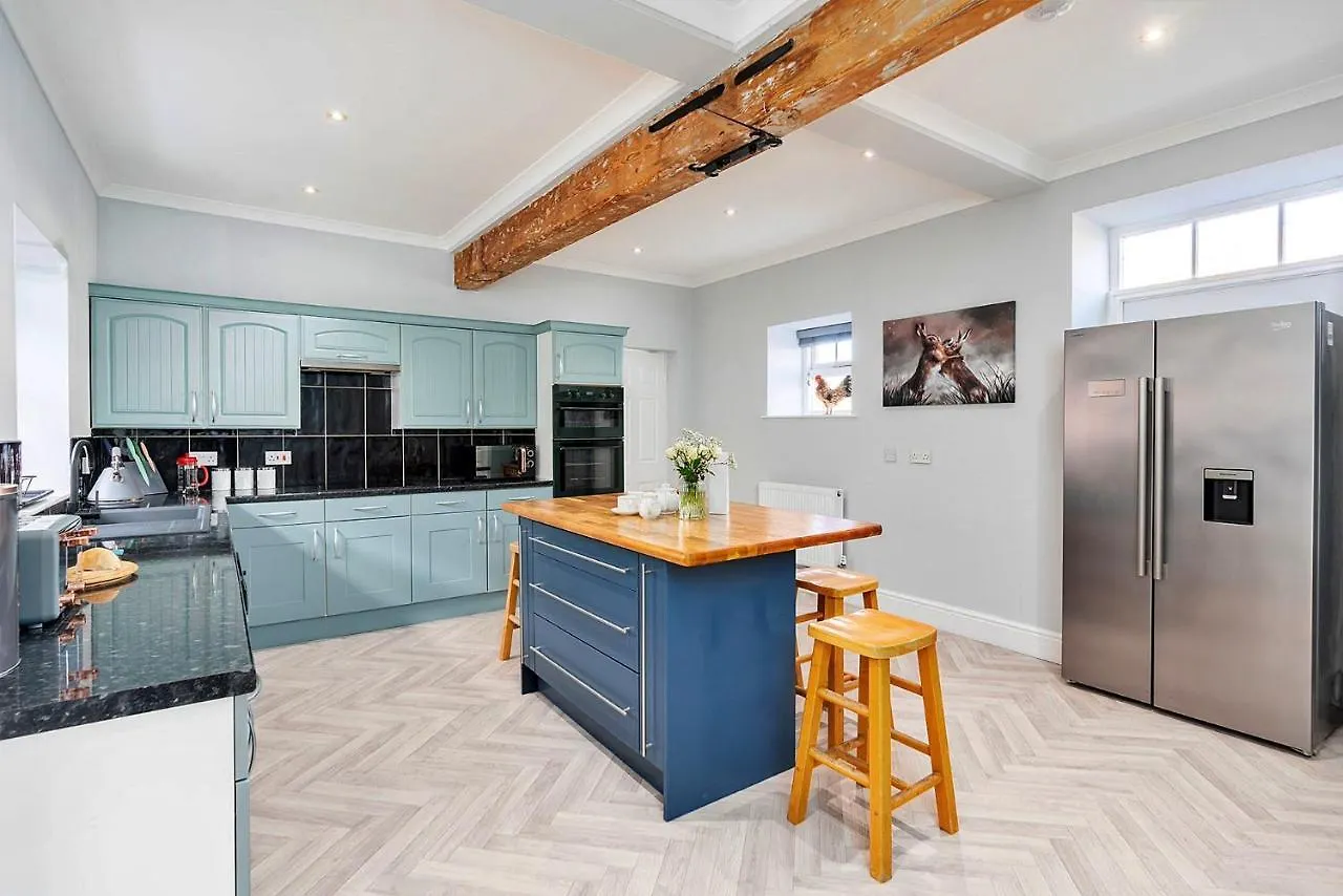 Finest Retreats - South Barn Villa Winestead