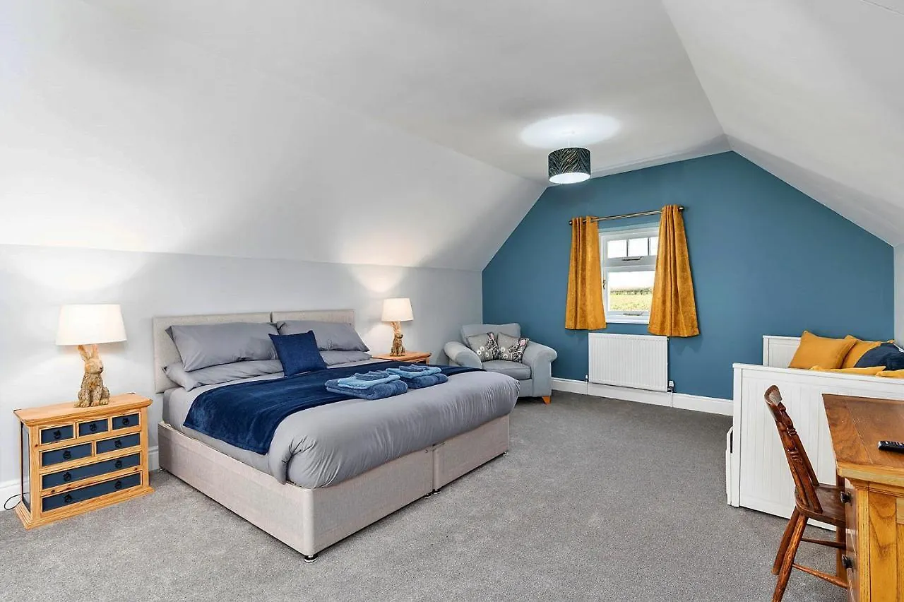 Finest Retreats - South Barn Villa Winestead 0*,